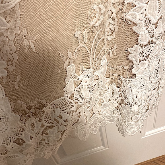 Stunning White Lace Dress - Size XXL - Picture 4 of 5